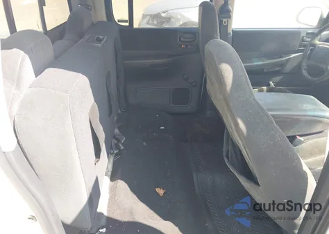 2001 Dodge Dakota Slt/Sport z USA, uszkodzony, nr VIN 1B7GL2AN81S101420